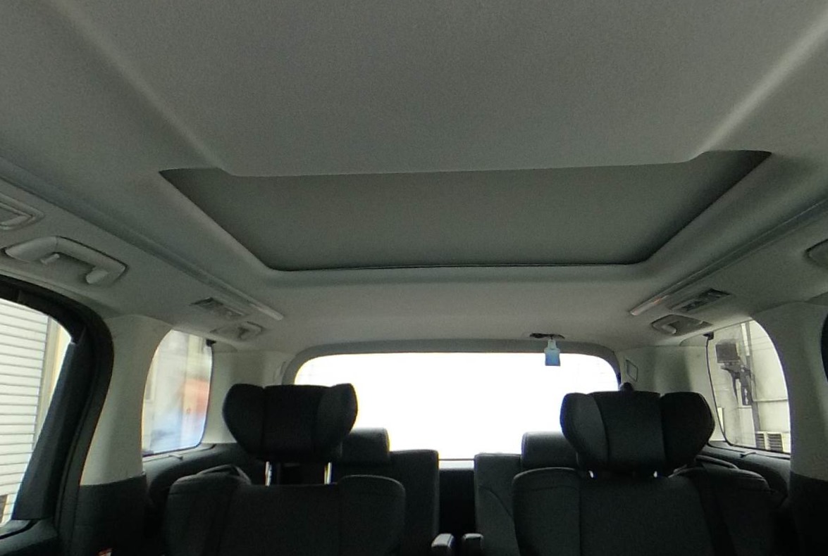 Toyota Alphard  2022 - Thumbnail 8