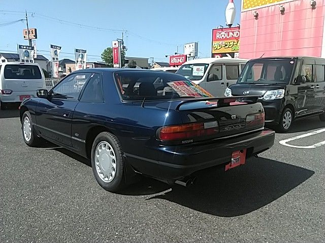 Nissan Silvia November 1988 - Thumbnail 2