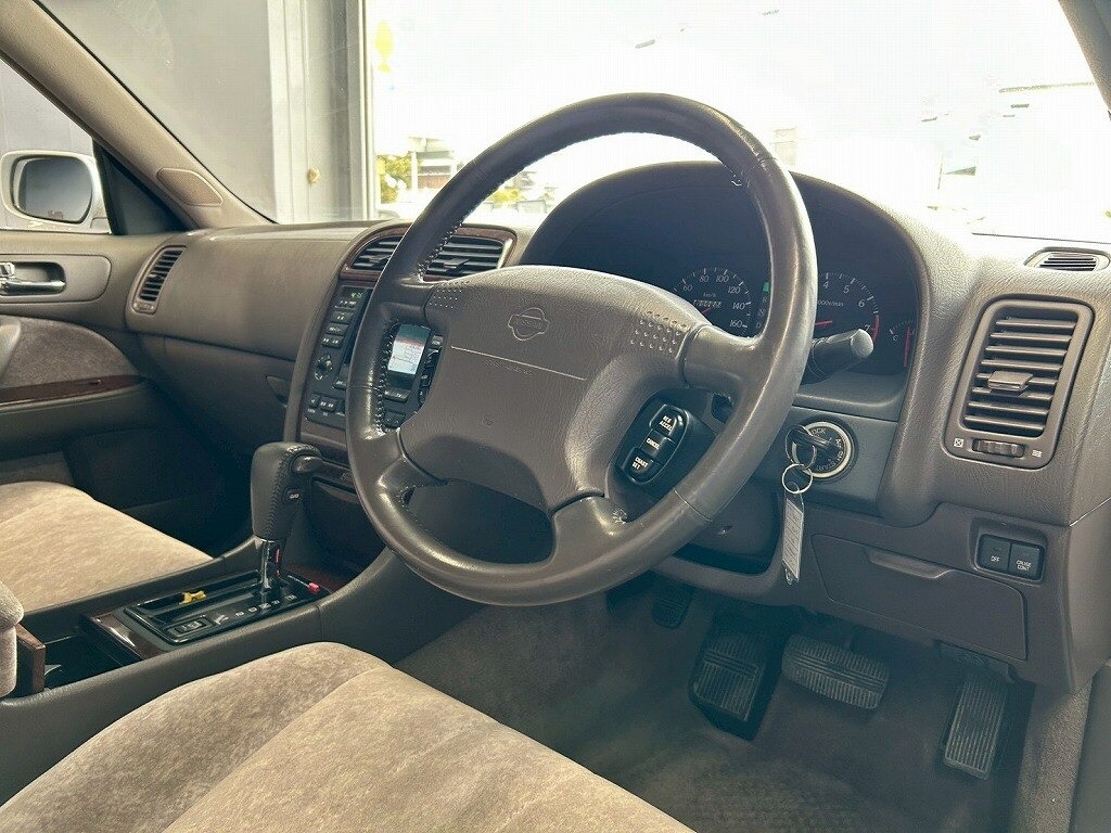 nissan Gloria May 1996 - Thumbnail 26