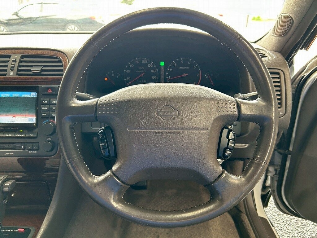 nissan Gloria May 1996 - Thumbnail 27