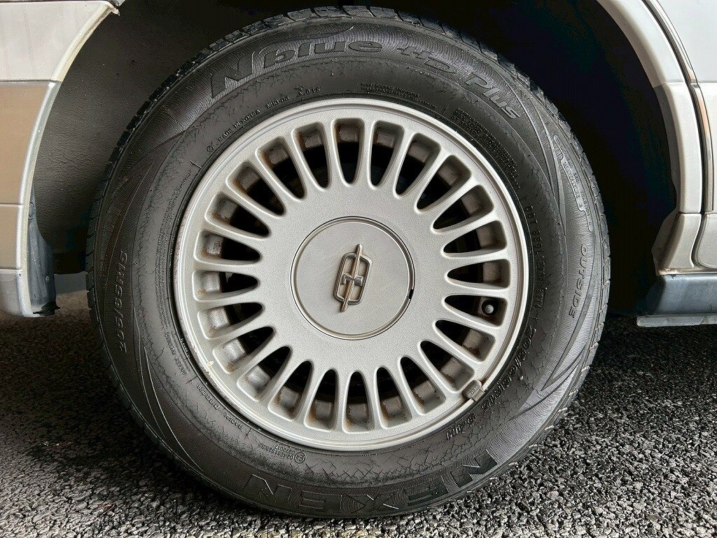 nissan Gloria May 1996 - Thumbnail 57