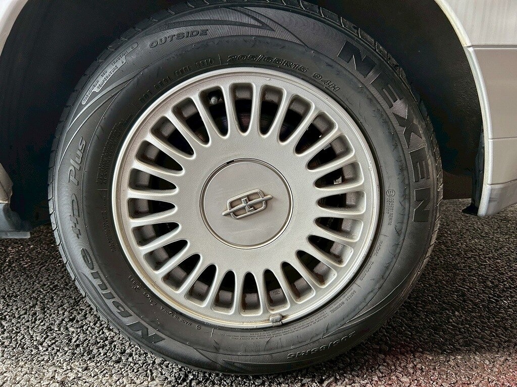 nissan Gloria May 1996 - Thumbnail 58