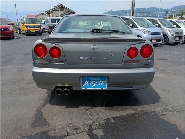 nissan  Skyline  June 2001 - Thumbnail 5