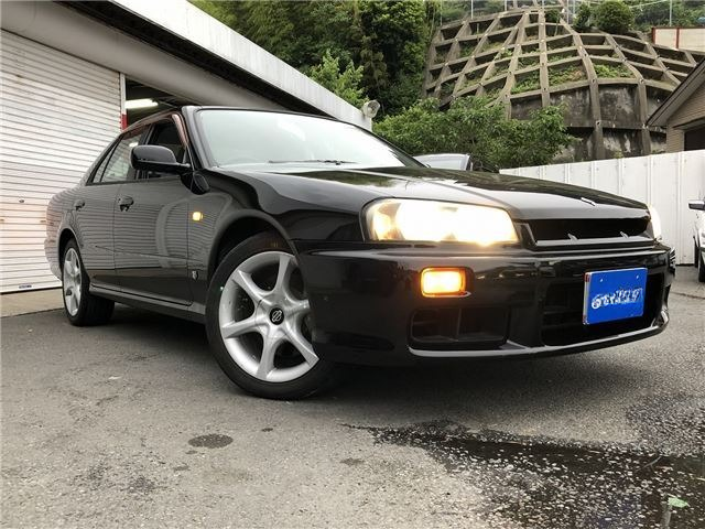 nissan  Skyline  April 1999 - Thumbnail 2