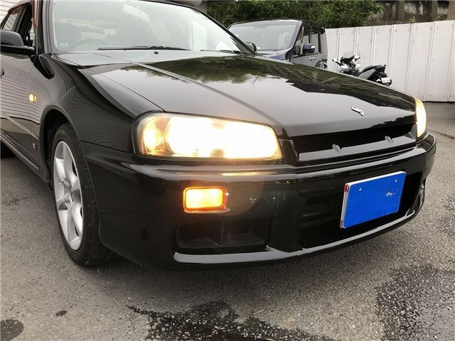 nissan  Skyline  April 1999 - Thumbnail 16