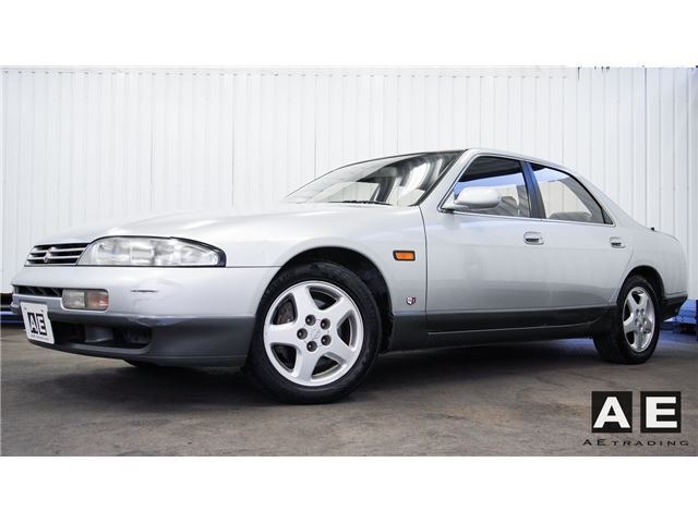 nissan  Skyline  September 1994 - Thumbnail 2