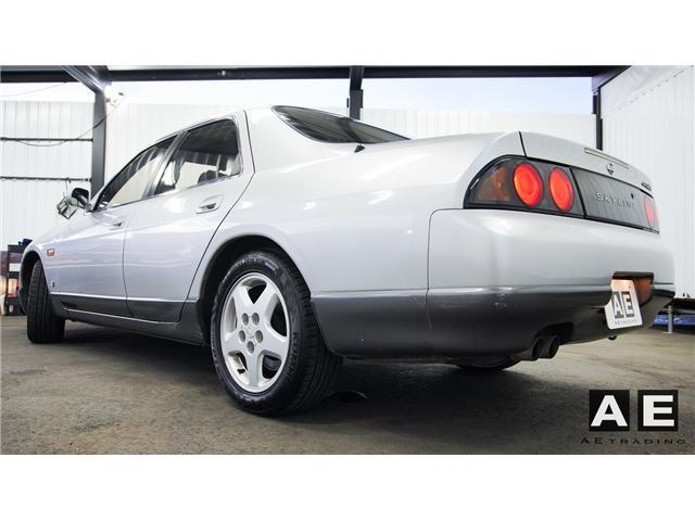 nissan  Skyline  September 1994 - Thumbnail 3
