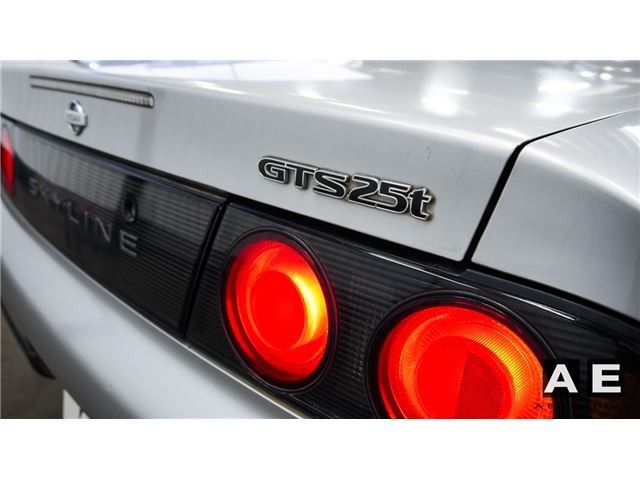 nissan  Skyline  September 1994 - Thumbnail 25