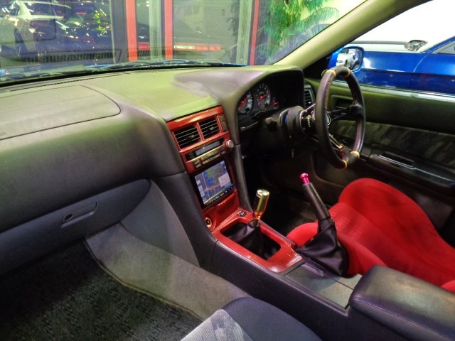 nissan  Skyline  July 1998 - Thumbnail 37
