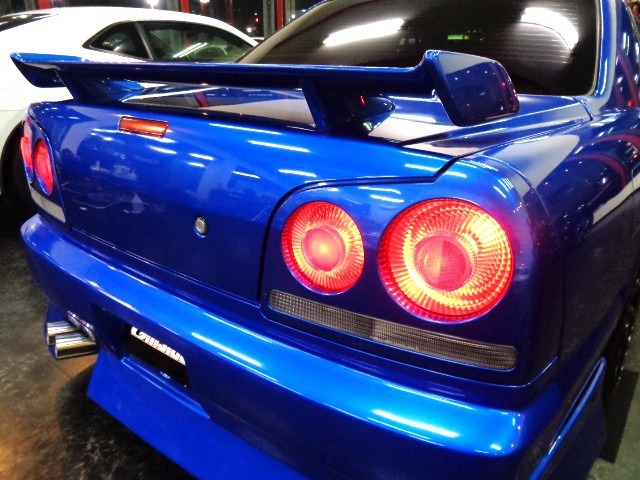 nissan  Skyline  July 1998 - Thumbnail 6